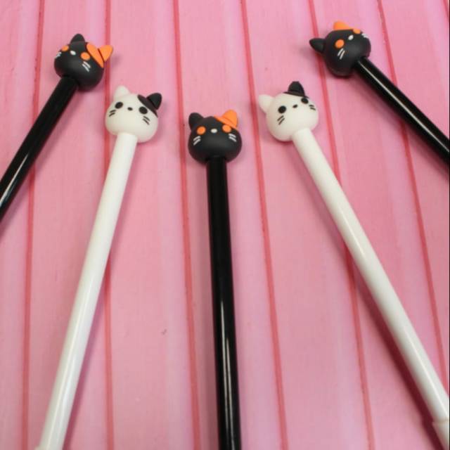 

Pulpen gel karakter kucing lucu