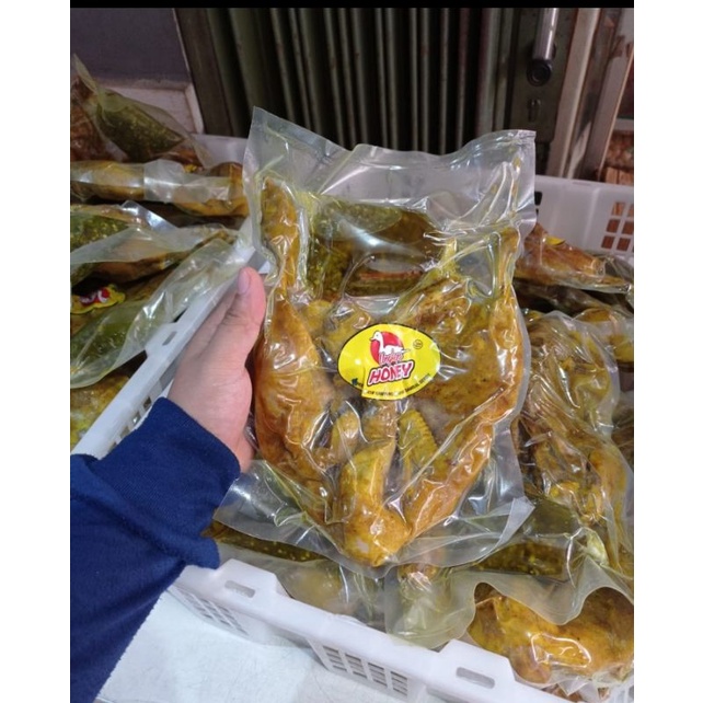 

BEBEK UNGKEP HONEY+ SAMBAL IJO