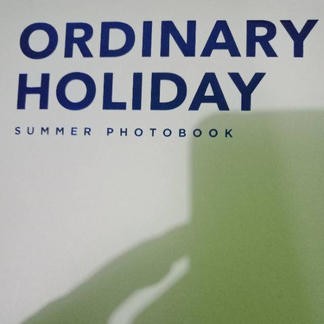 ASTRO - Ordinary Holiday Summer Photobook