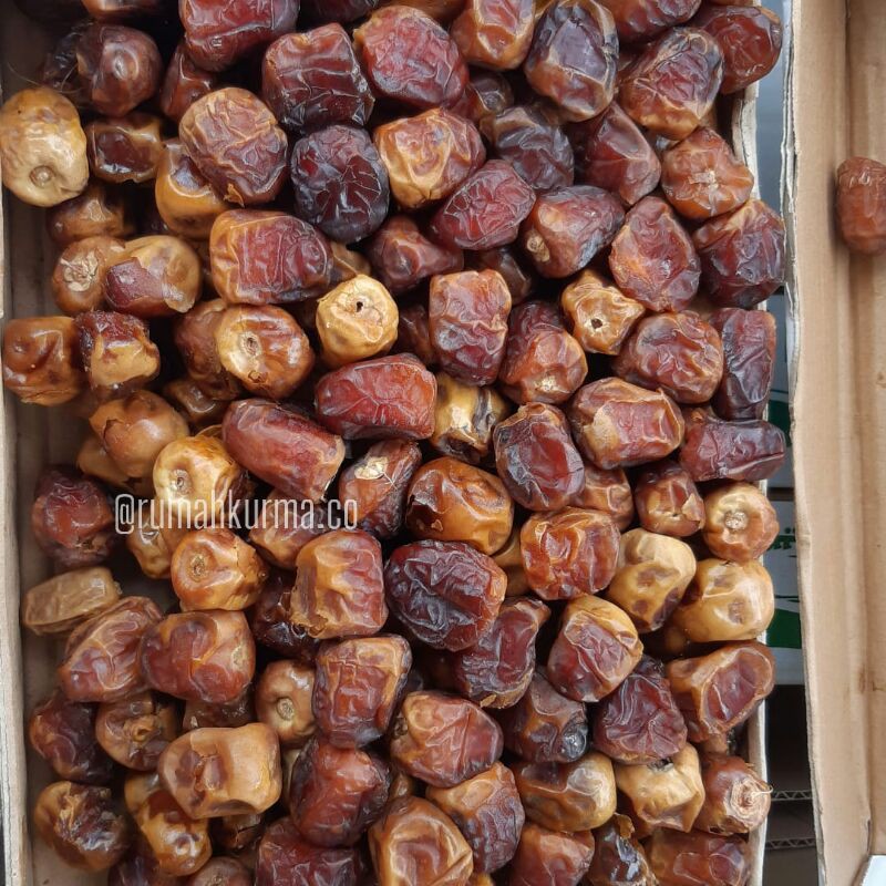 

(1 DUS = 3KG) KURMA SUKARI
