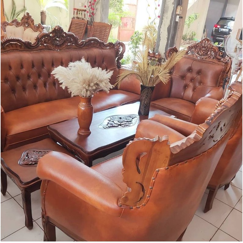 Kursi Tamu Romawi Rintik kerang