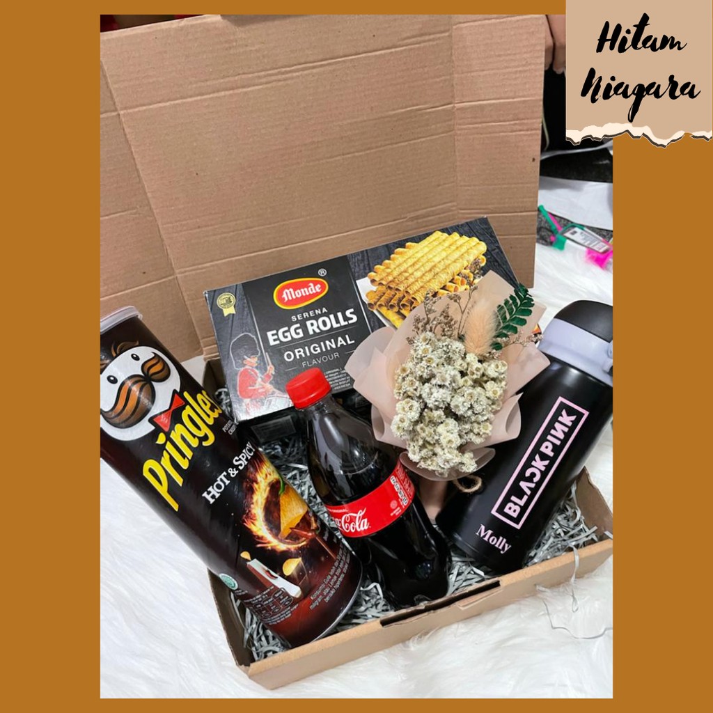 

Kado Sidang Anniversary Birthday Wisuda Murah Snack Box Gift Box Murah Paket Makanan Ringan Hitam