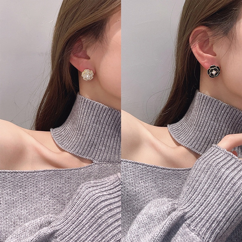 Anting Tusuk Silver S925 Gaya Retro Perancis Motif Bunga Camellia Aksen Mutiara Hitam Untuk Perhiasan Wanita