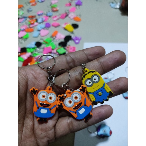 gantungan kunci minion