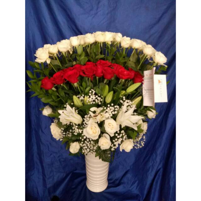 Karangan Bunga Meja Segar Pot Keramik Ucapan