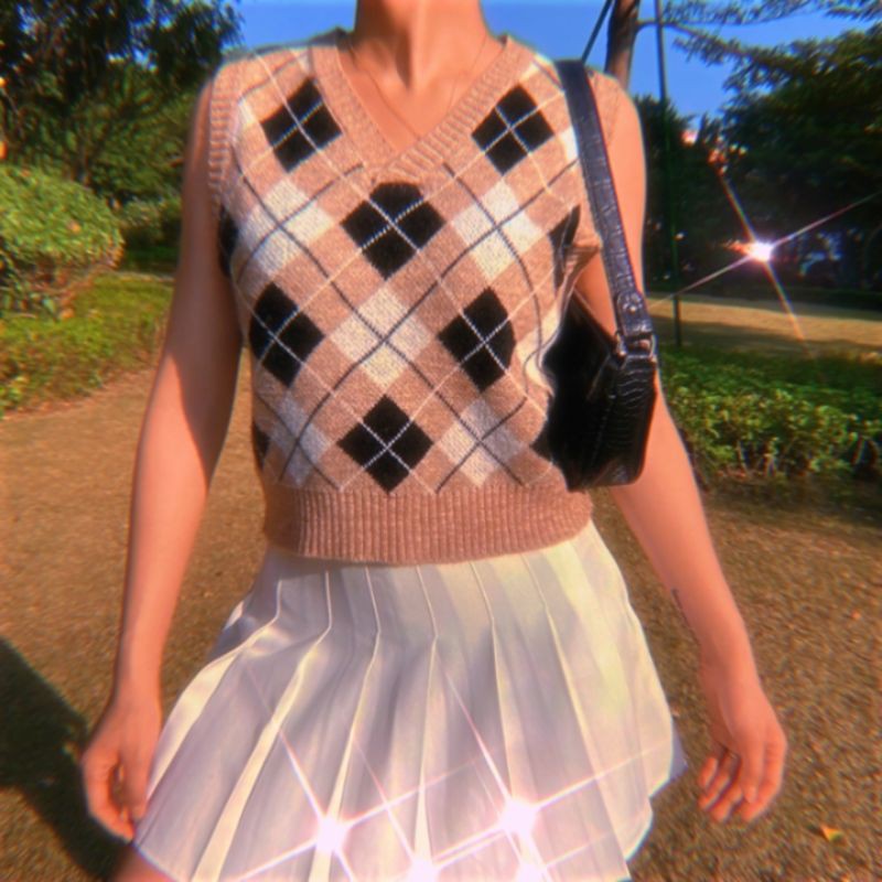 BROWNIE VEST | Y2K AESTHETIC OUTFIT