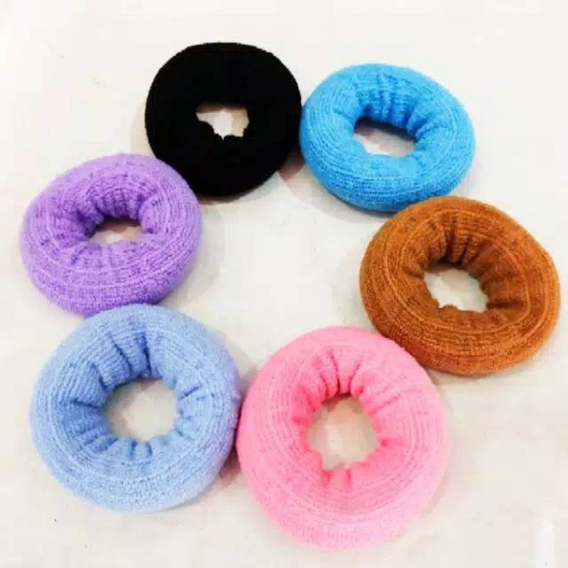 IKAT RAMBUT DONAT KECIL