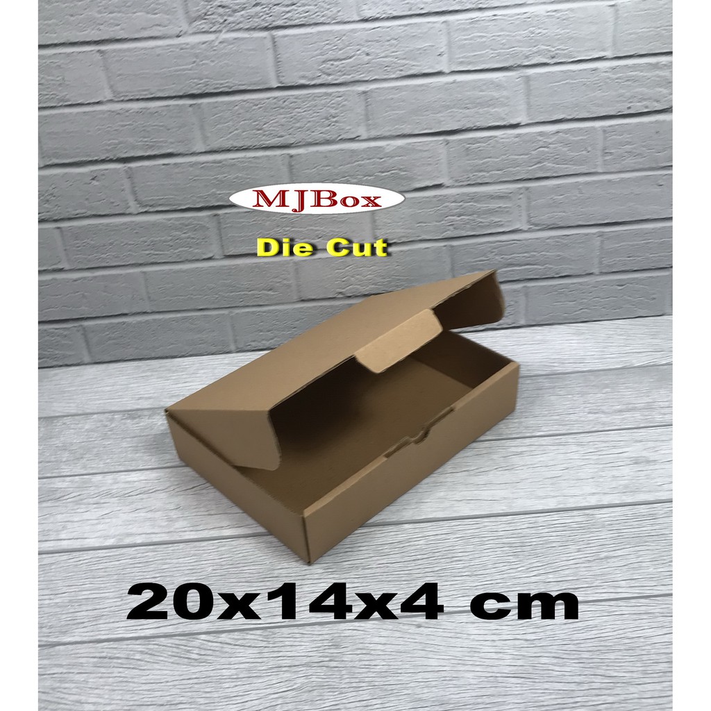 

Kardus 20x14x4 cm.....Die Cut