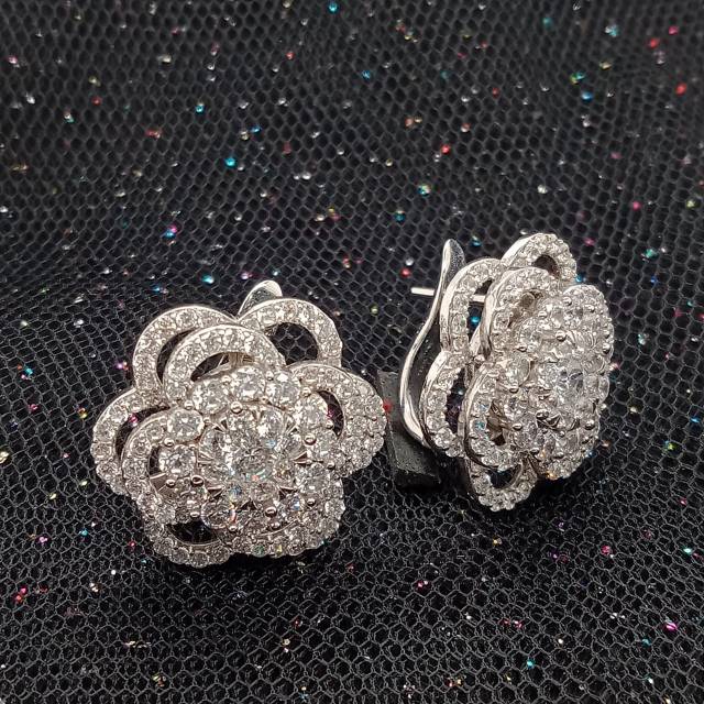 Anting Emas 17 K - Putih 9.55gr Kadar 750 - 3272