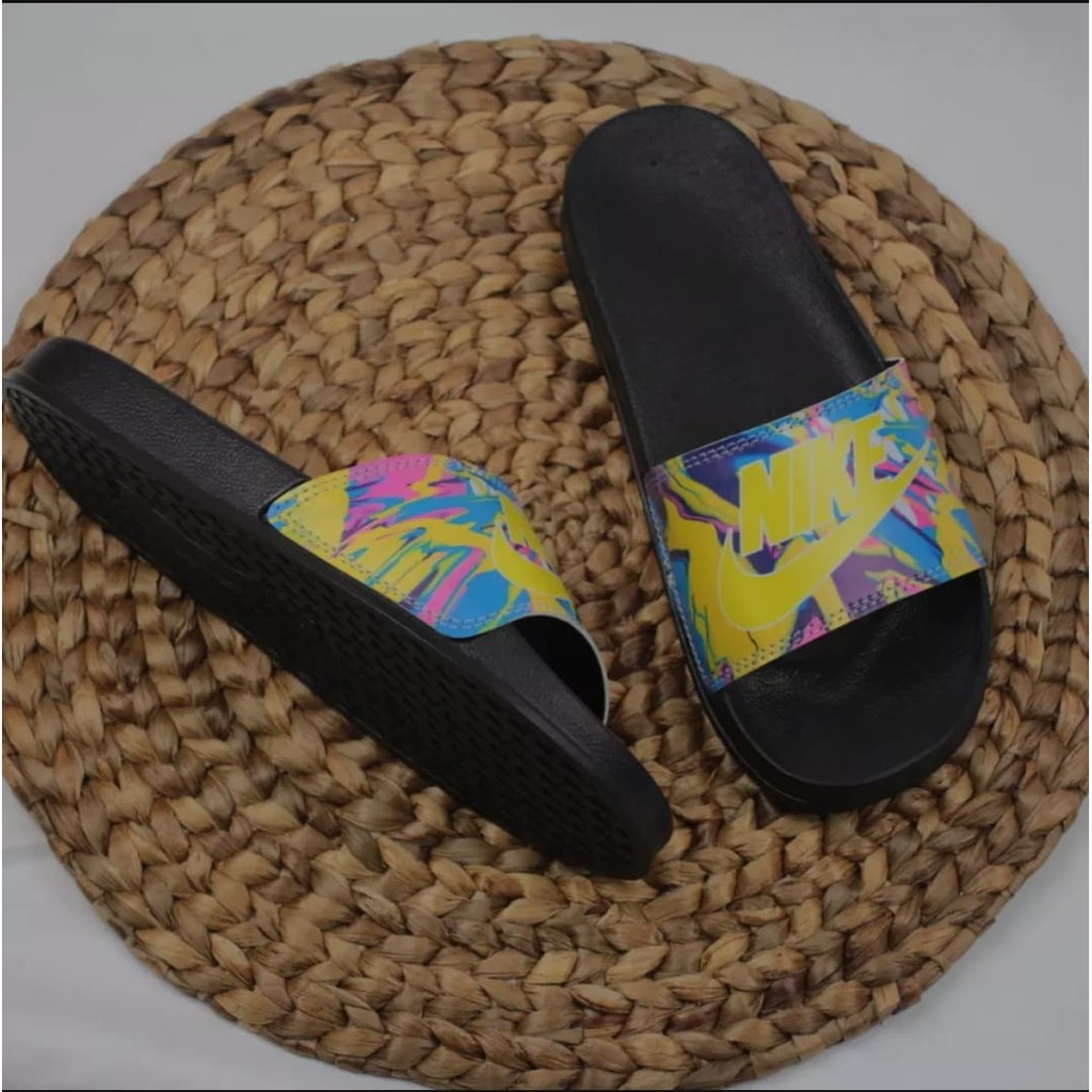 sandal slide pria terbaru 2021- sendal pria terbaik 2021