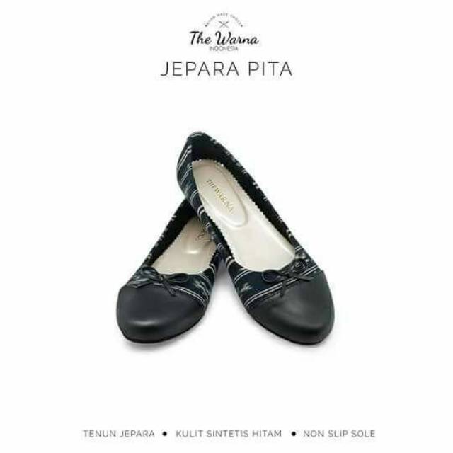 

Jepara Pita by The Warna