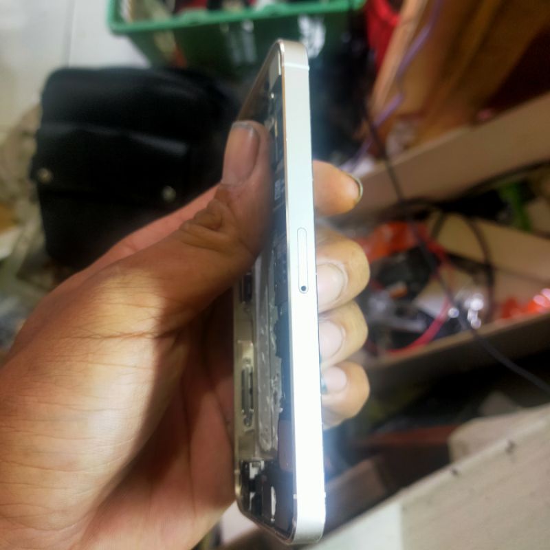 MESIN IPHONE 5S . MINUS ICLOUD NYANGKUT (GA NGARUH ASAL JANGAN DI RESET) MESIN NORMAL. MASUK MENU.