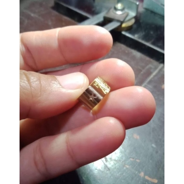 gelang anak ayam diameter 1cm. harga per 1 biji.
