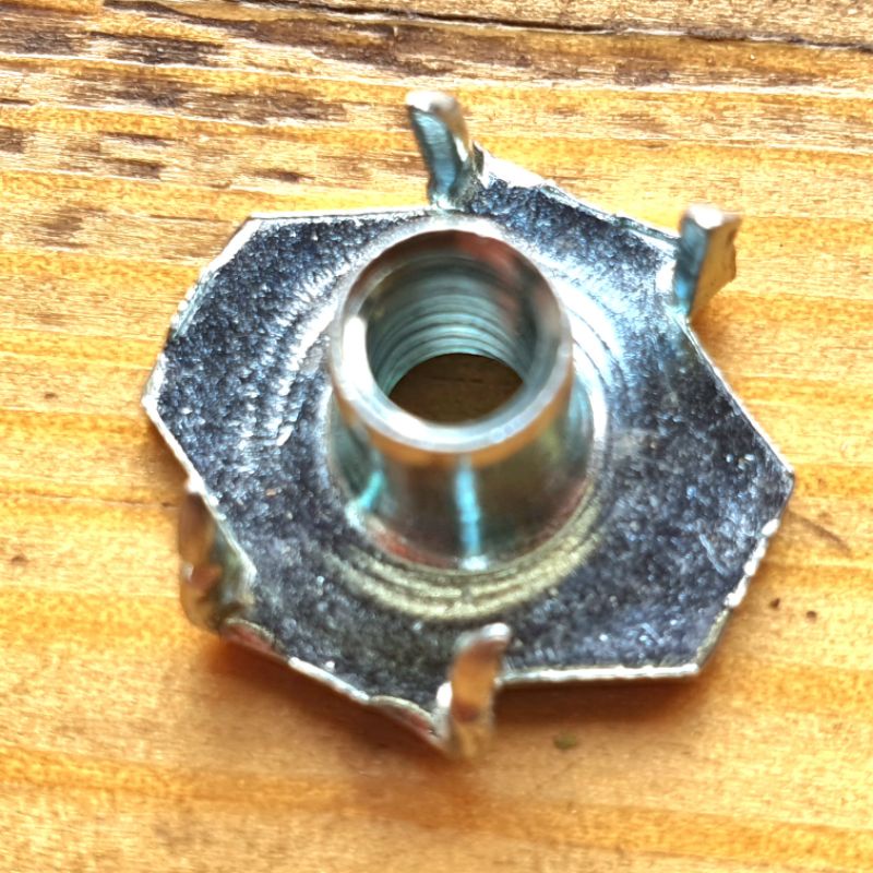 T nut / mur cakar M5 untuk baut komponen speaker dan horn
