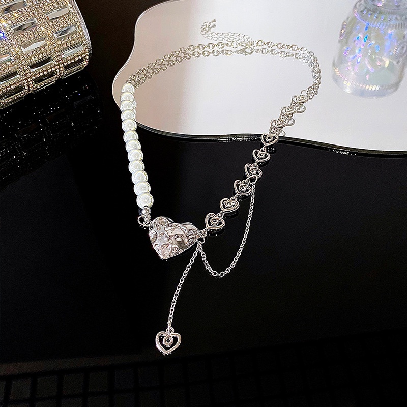 YEEZII Kalung Rantai Choker Hias Liontin Hati Mutiara Warna Silver Gaya Korea Retro Untuk Wanita