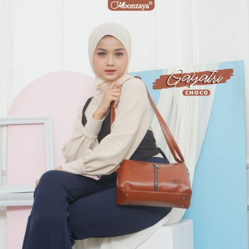 Tas selempang Gayatri ori Moonzaya