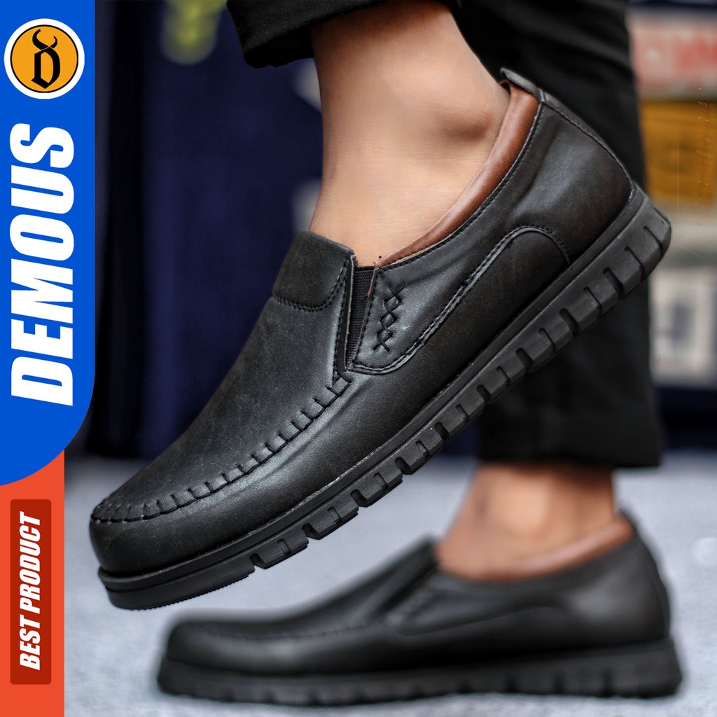 Sepatu Formal Pria Sepatu Casual Pria Kulit Pu Slop Sepatu Pantofel Kerja Kantor Kuliah Kondangan Sepatu Hitam Pria DEMOUS BLEND