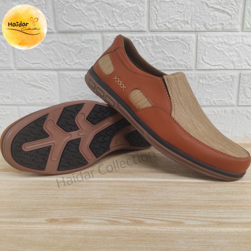 Sepatu Pria Slip On Kasual Sol Karet Kulit Sintetis Premium Kantoran Kerja Casual Cowok Original