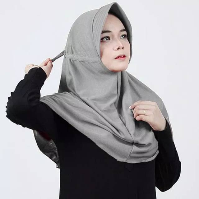 Hijab Instan Serut Polos Adiba Jilbab Jokowi Kerudung - Navy