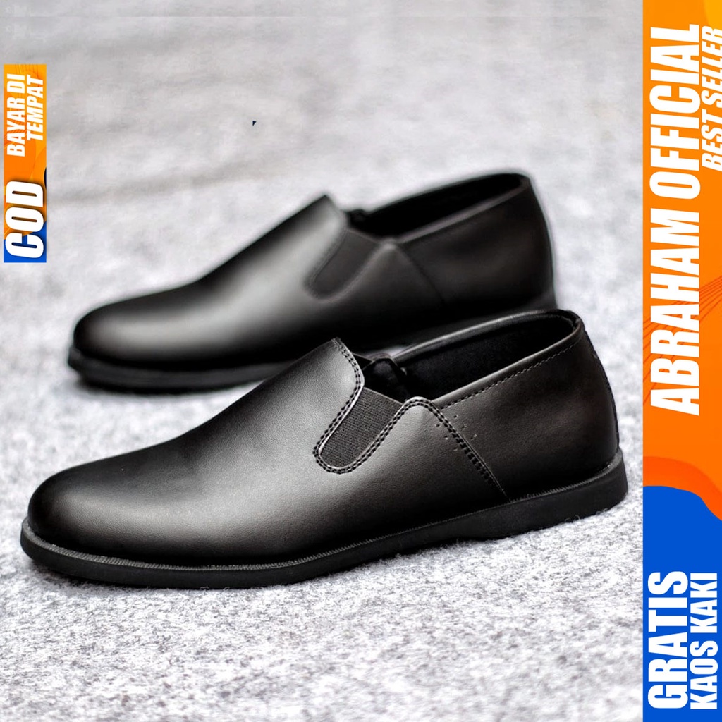 Sepatu Casual Pria Slip On Slop Selop Pansus Santai Kulit Pu Kerja Kantor Kulit Kondangan Hitam Polos Fashion shoes Terbaru Original Murah Kekinian Cowok POLAS ABRAHAM