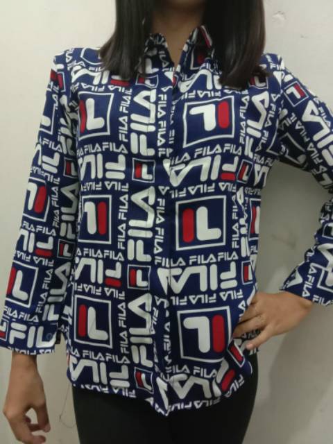 Kemeja casual wanita lengan panjang motif