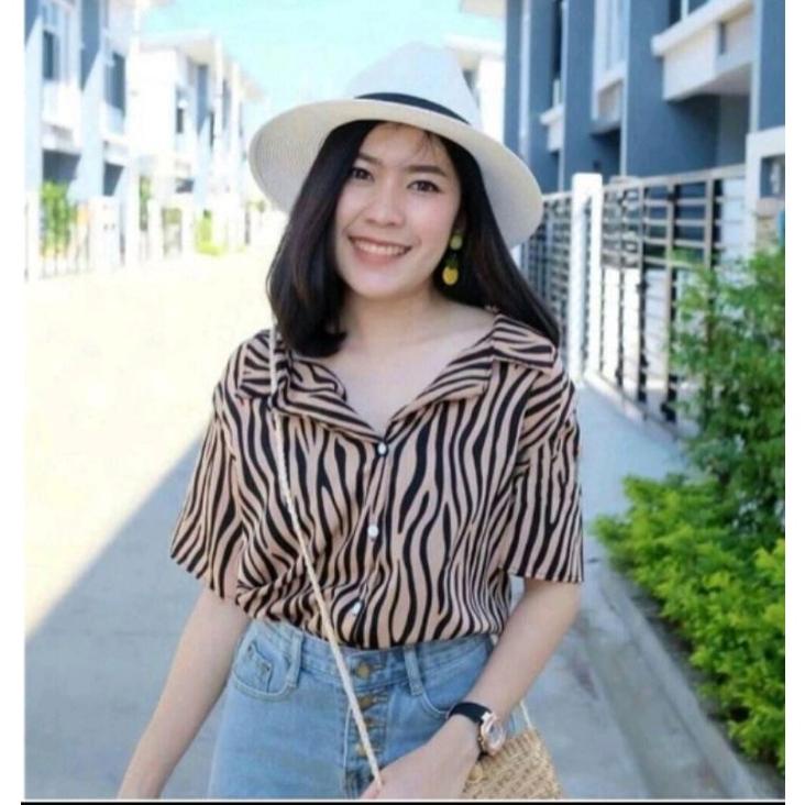 Tq88indonesia Fashion Baju Kemeja Wanita Motif Zebra Lengan Pendek / KEMEJA LORENG ZEBRA / Kemeja Santai Cewek / Outfit Kekinian / Pakaian Casual Wanita