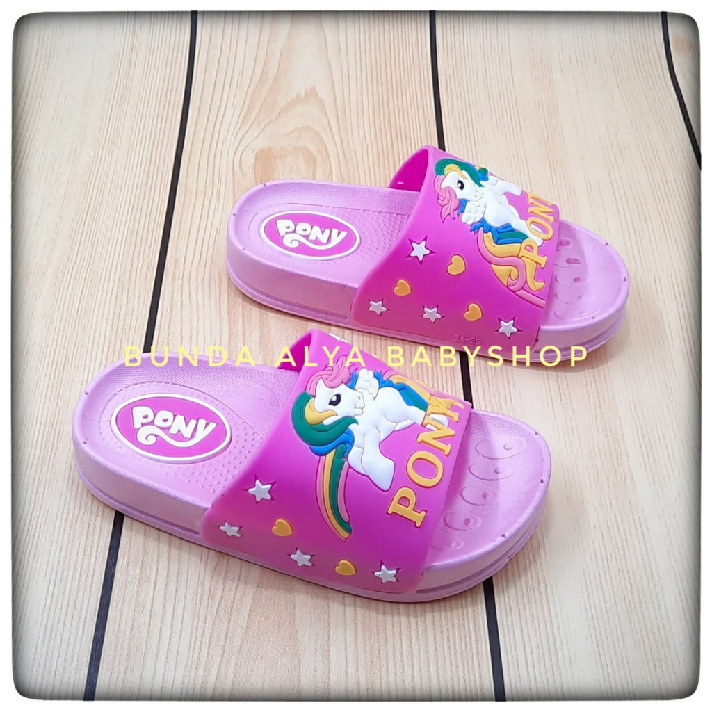 Sendal Anak Perempuan Karet Usia 5 Tahunan IMPORT Unicorn - Sandal Anak Harian Anti Licin PINK 33