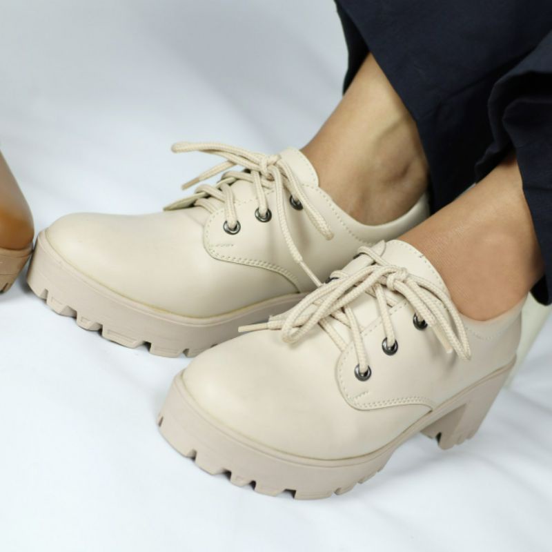 Sepatu boot hak wanita original etnik shoes