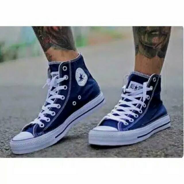 Sepatu sneakers converse high termurah