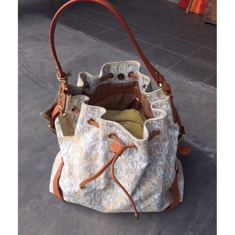 preloved bonia serut**SOLD**