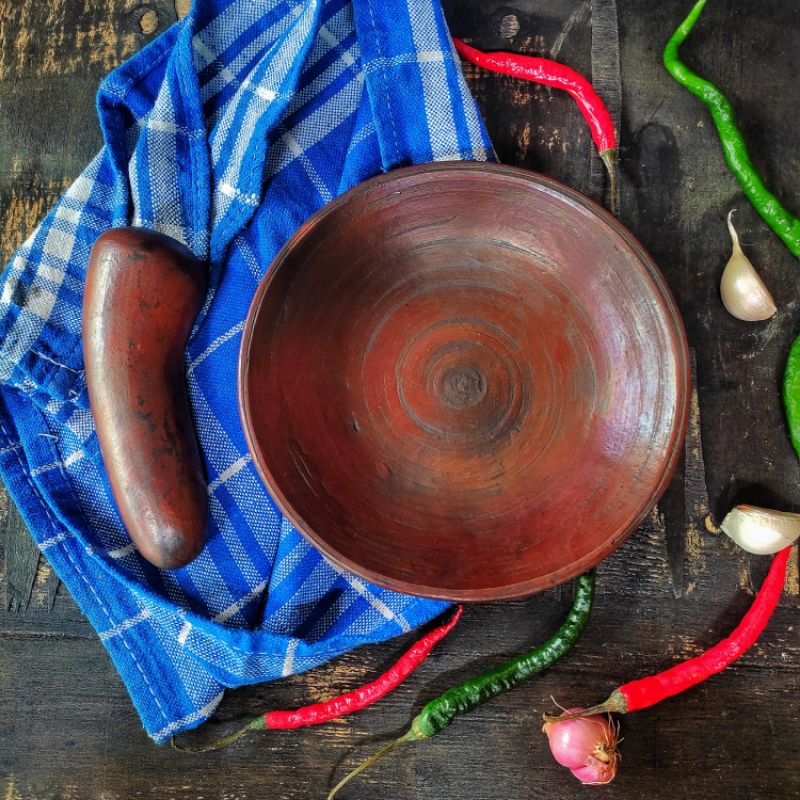 ULEKAN TANAH LIAT / MUNTHU TANAH LIAT / ULEGAN