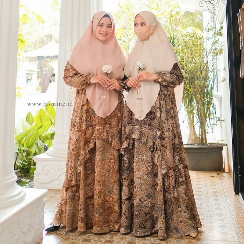 Arunica dress By Jasmine