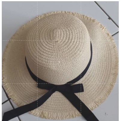 topi pantai anyam jerami rumbai