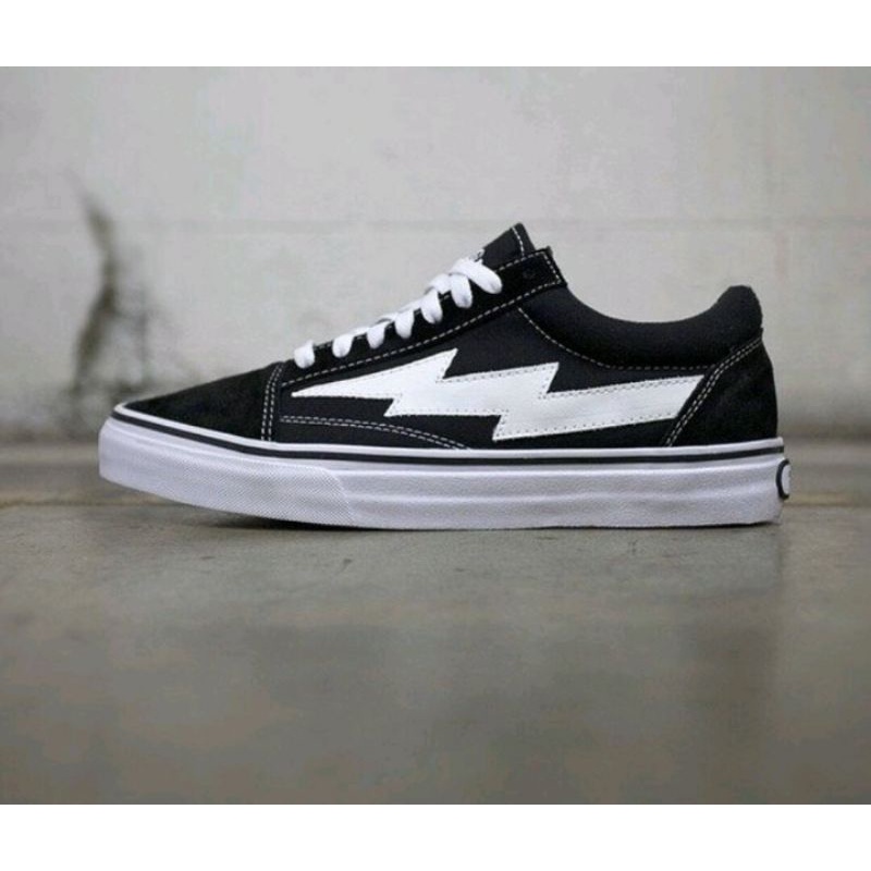 TERLARIS REVENGE PETIR/PROMO COD V4NS PETIR/SEPATU VANS01 PETIR MODEL BARU/PRODUK TERBARU VANS01 PET
