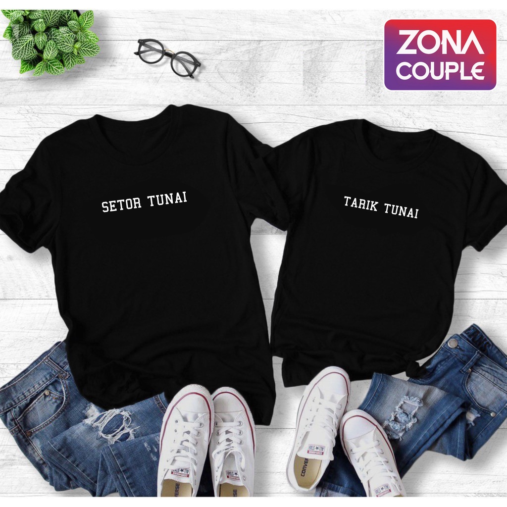 KAOS COUPLE SETOR TUNAI TARIK TUNAI KAOS KATA LUCU HUMOR MODEL KOREA KAOS PASANGAN PACAR KAOS HITAM 