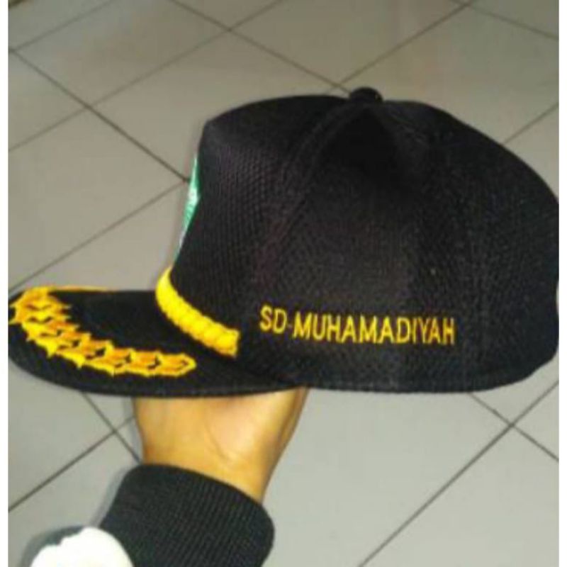 bordir nama di topi