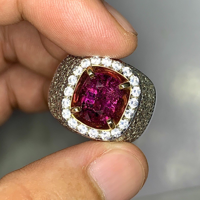 Natural ruby 4.65 cts no heated