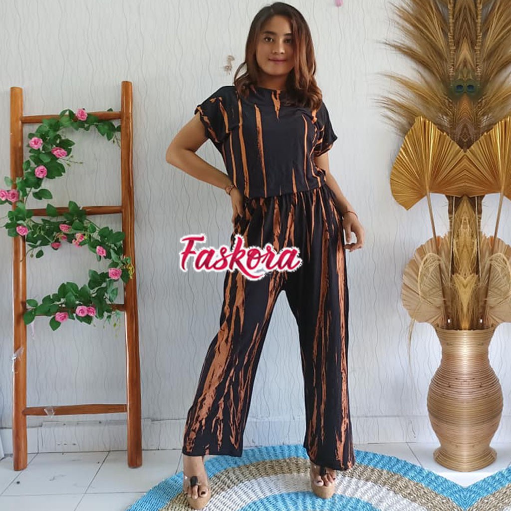 Kaos Tie dye Wanita Lengan Pendek / Tie dye Set Lengan Pendek Celana Panjang / Setelan Kaos Tie dye