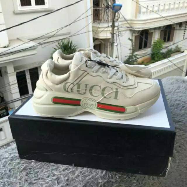 Sepatu gucci ori