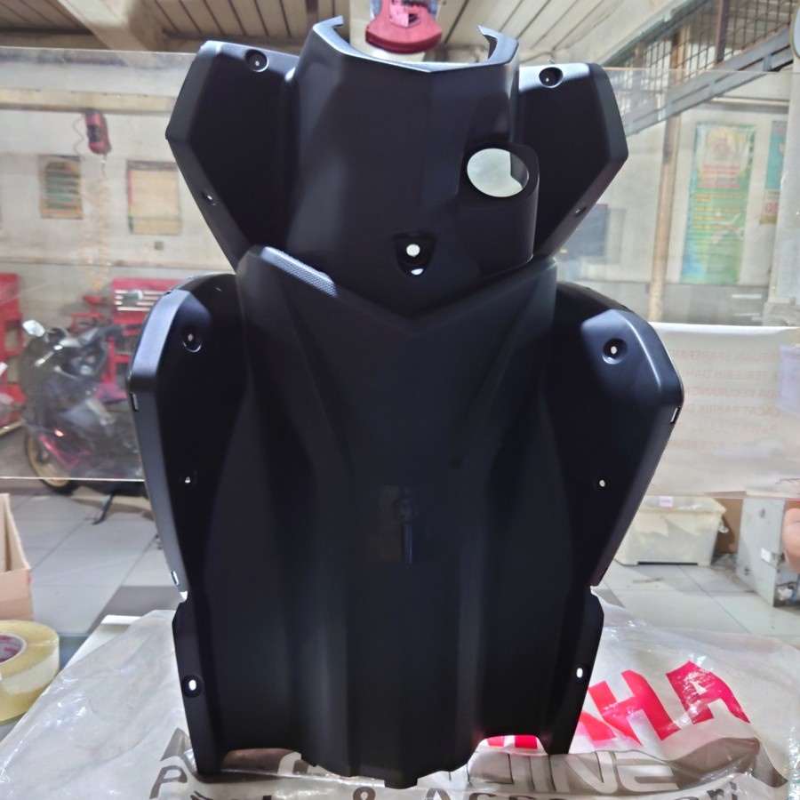 legshield leg shield lexil cover dasbor kontak AEROX 125 BE1 F8300