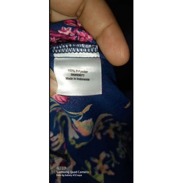 Baju renda wanita