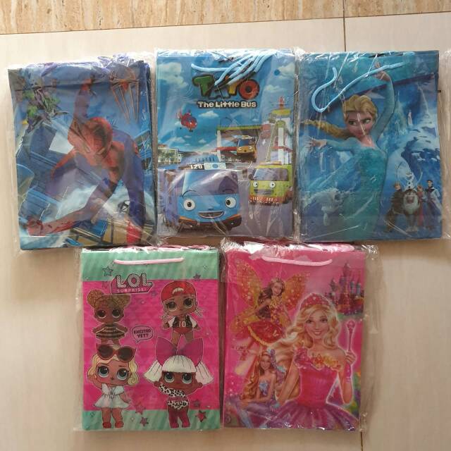 

Tas Souvenir/Goodybag Karakter