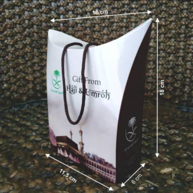 

tas oleh oleh haji umroh / paper bag