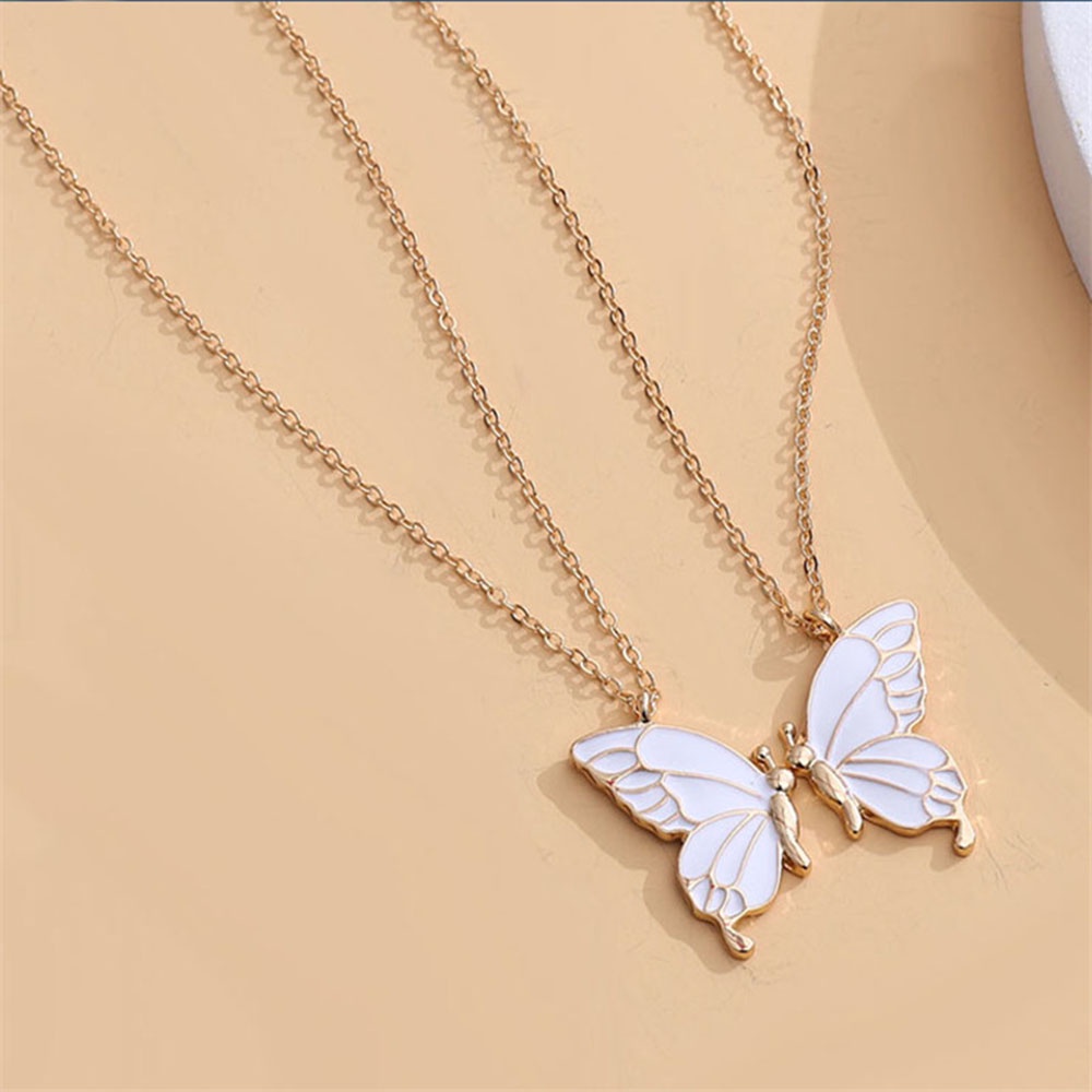 Set Kalung Rantai Multilayer Desain Kupu-Kupu Bahan Metal Warna Silver Gaya Retro Untuk Wanita