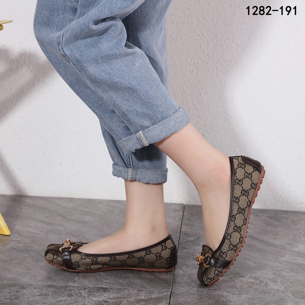 GC Bamboo GG Canvas Flat Shoes 1282-191