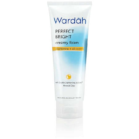 Wardah Perfect Bright Creamy Foam Oil Control
