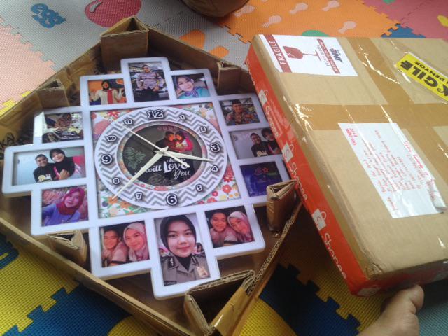 Jam Dinding Unik Model Frame Foto