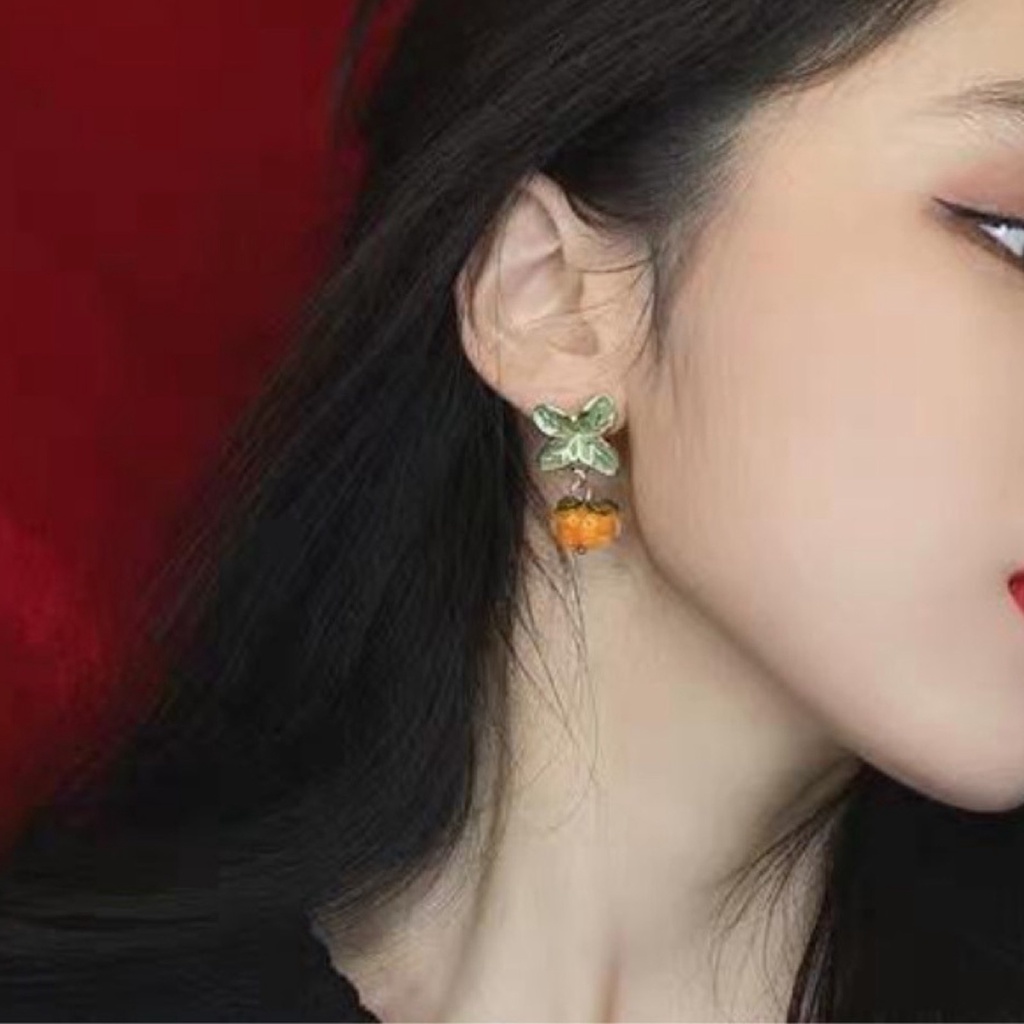 Hu Hu Hu Hu Hu Alat Bantu Pasang Kacamata♡ 1 Pasang Anting Tusuk Gantung Desain Buah Kesimmon Bahan Kaca Untuk Wanita