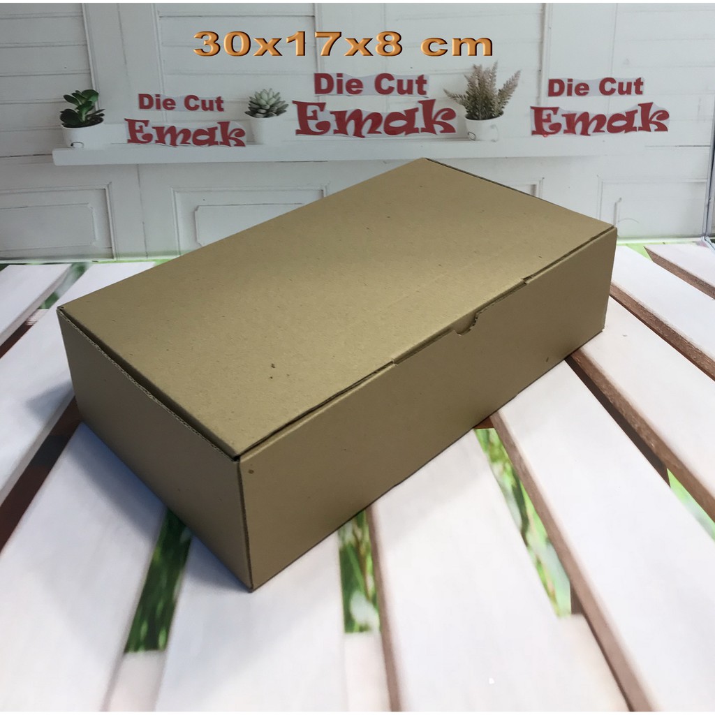 

kardus uk. 30x17x8 cm kotak box karton Die Cut