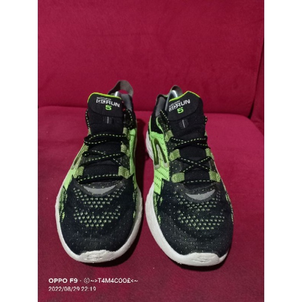 Sepatu skechers raning go run 5 size 44,5 insol 290